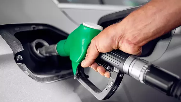Petrol Krizi Pompayı Vurdu: Motorin ve Benzine Zam Kapıda