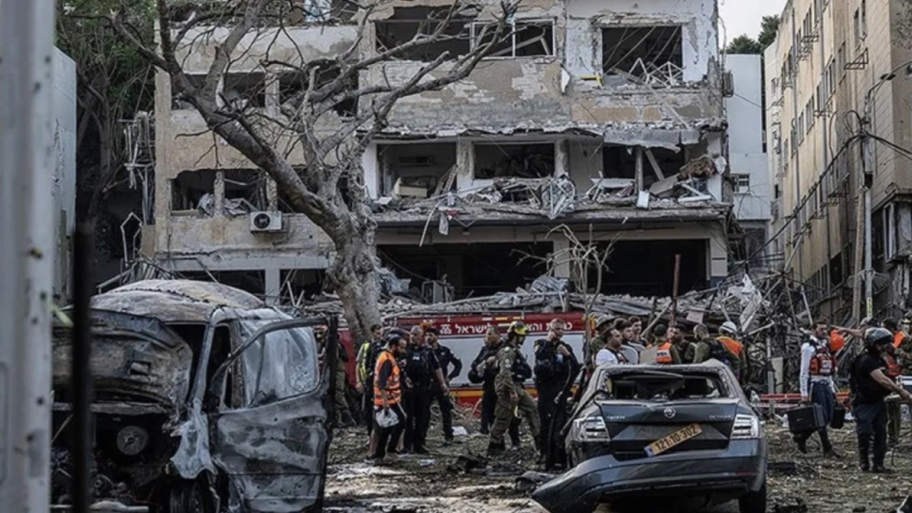 İran füzeleri İsrail borsasını hedef aldı